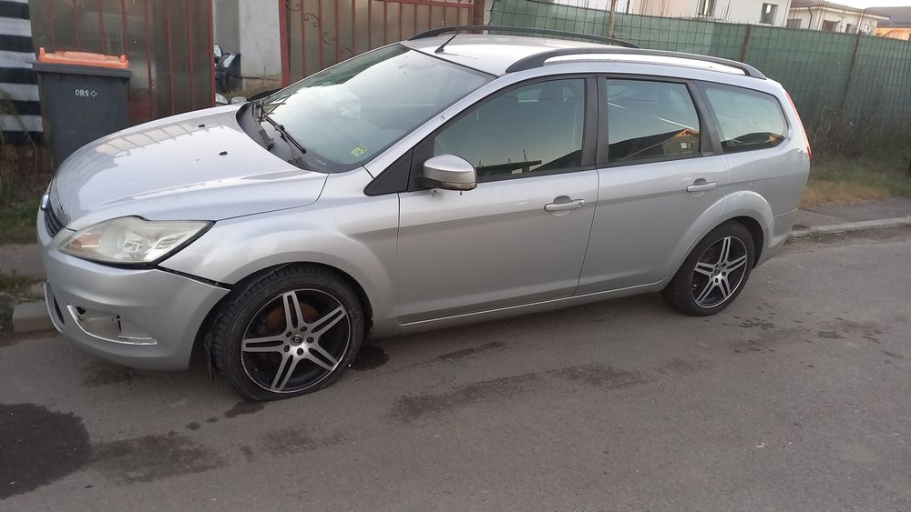 Dezmembrez ford focus mk2