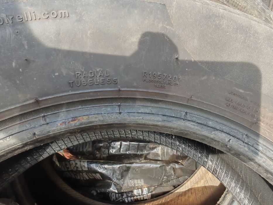 Vând 4 cauciucuri vara 195.65.15