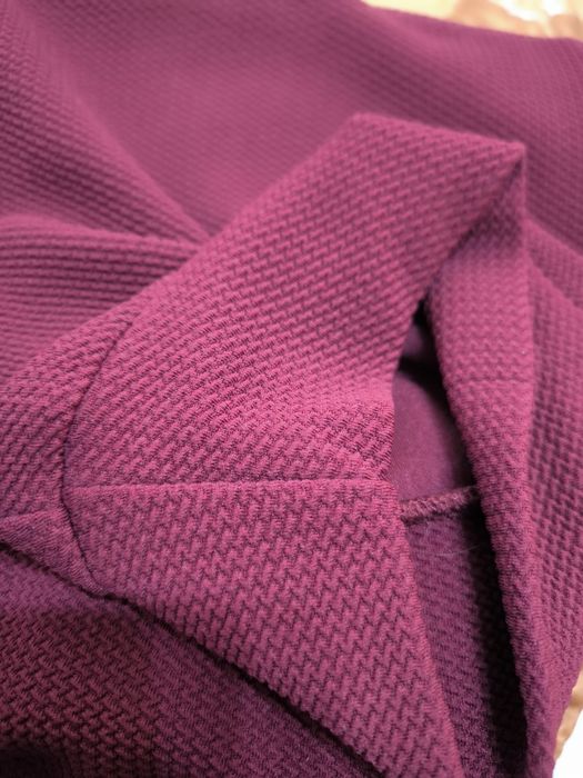 Дамски комплект – горнище и долнище(суичър с качулка)спортно-елегантен