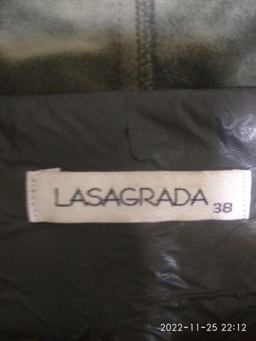 Usti koja ichi vilyur modniy plash sotiladi