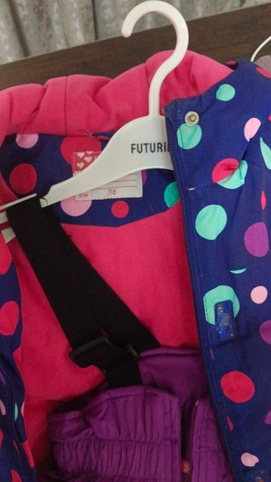 Продам зимний комплект на девочку