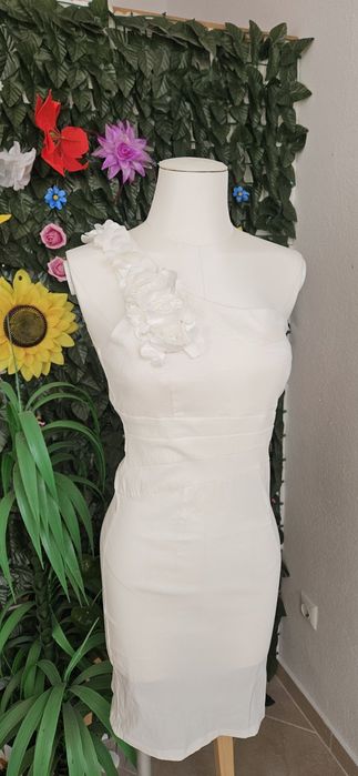 сияеща блестяща рокля с камъни различни модели