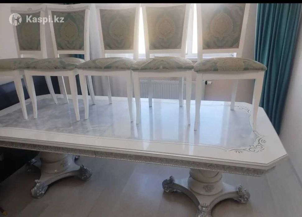 продам стол со стульями
