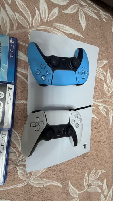 Продам PS5 , новый не пользовались