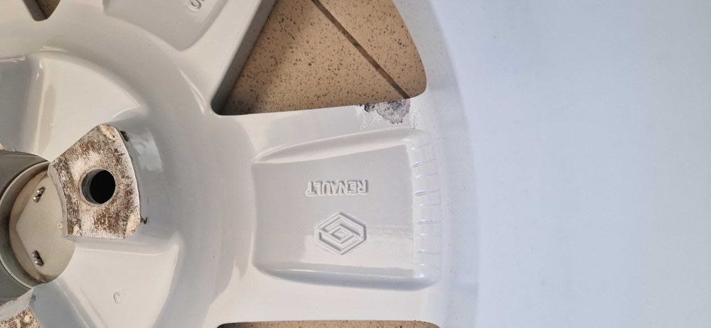 Оригинални джанти 16" Renault 4x100