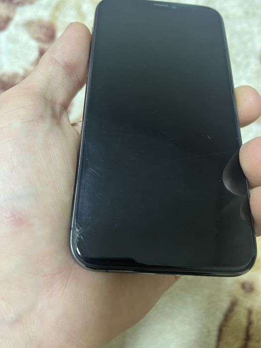 Продам айфон 11 про