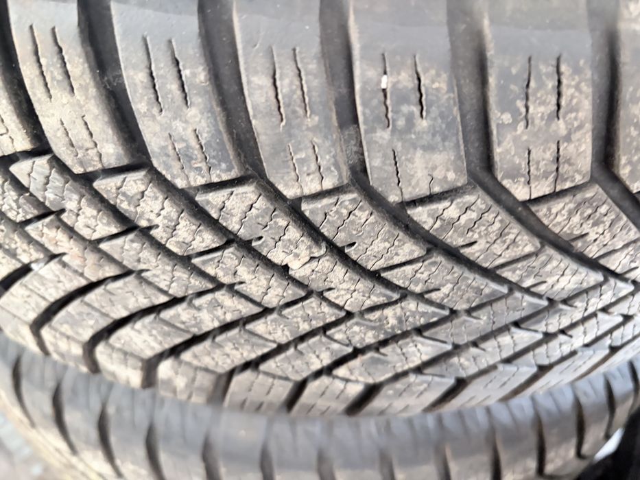 Гуми YOKOHAMA 205/60R16 96H M+S BluEarth*Winter V906