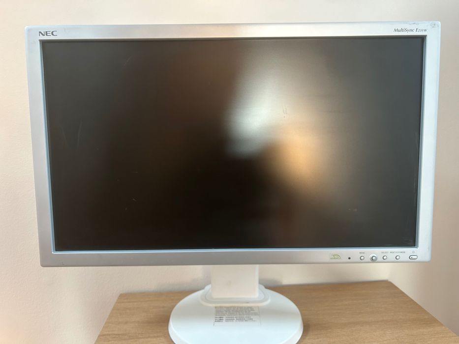 Монитори 2бр NEC MultiSync E231W