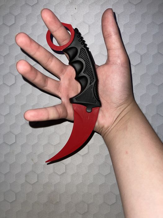 Vand karambit roșu de cosplay cs go standoff etc.