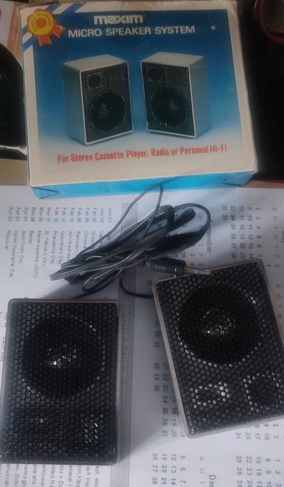 2 aparate audio cu casetă tip walkman