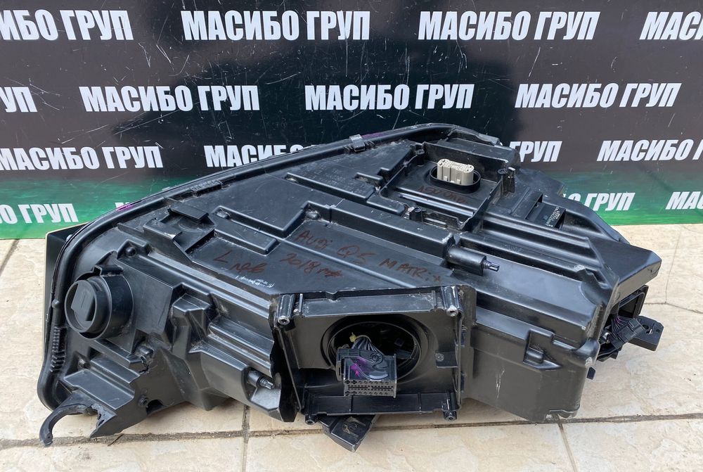Фарове far Matrix фар за Ауди Кю5 Audi Q5 SQ5