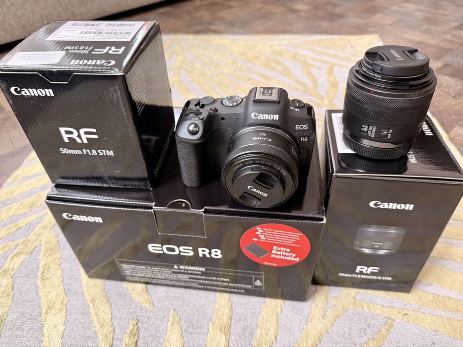 Camera foto Canon R8 full frane