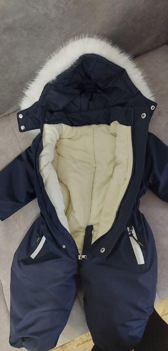 Продам комбинезон демисезон
