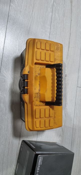 Эхолот GARMIN striker plus 4