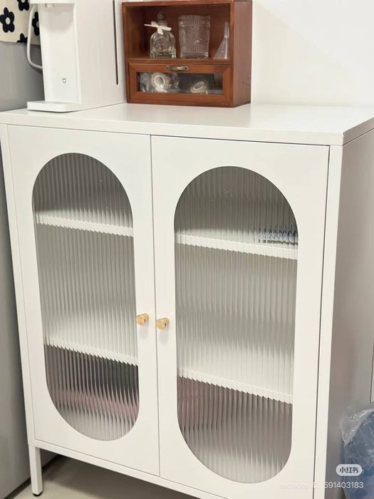 Шкаф стеклянный в гостиную | Mehmonxona uchun oynali vitrina shkaf