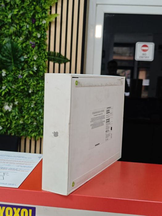 Mac Book Air M2 15 inch 512