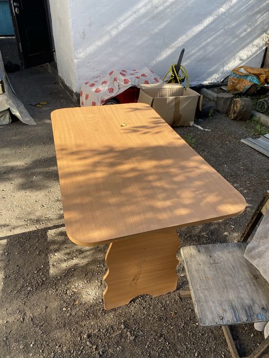 Продам стол 120х65