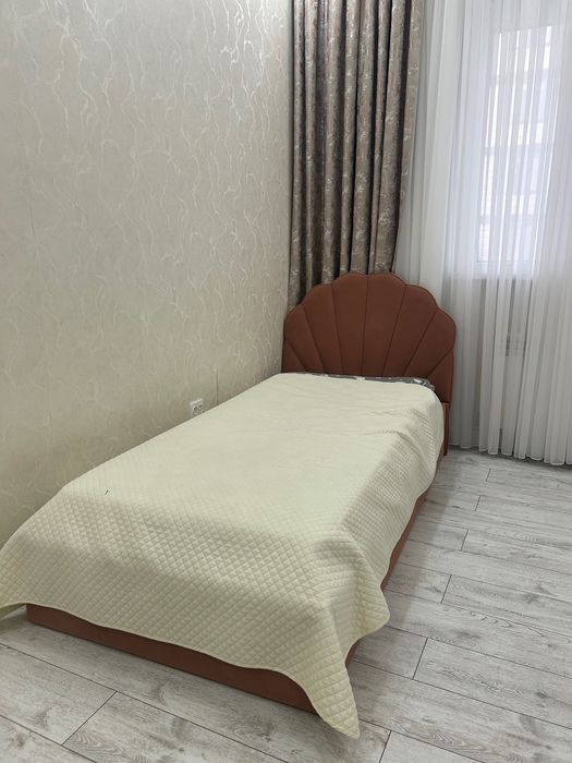 Односпальная кровать