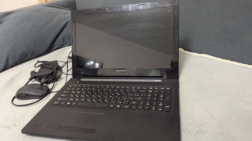 Ноутбук Lenovo + мышка