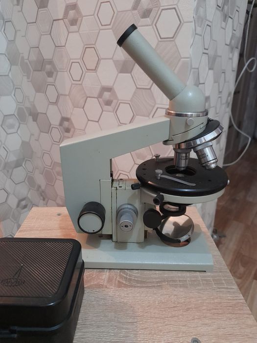 Продам микроскоп биологический,