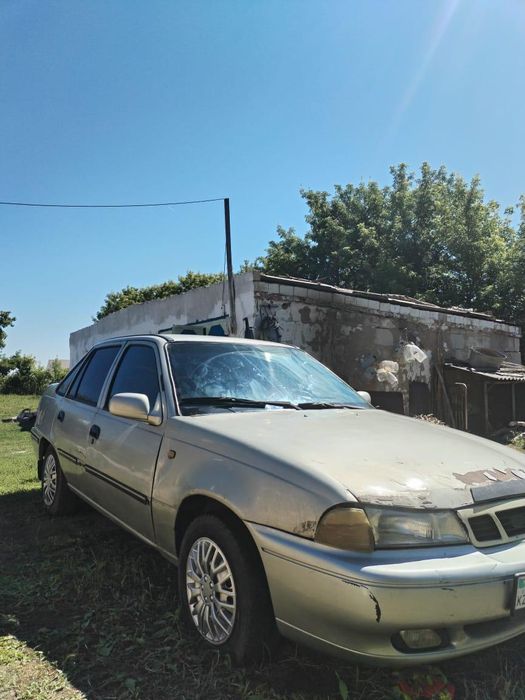 Продам нексия 1.