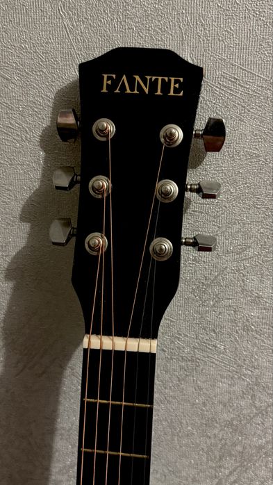 Гитара новаЯ