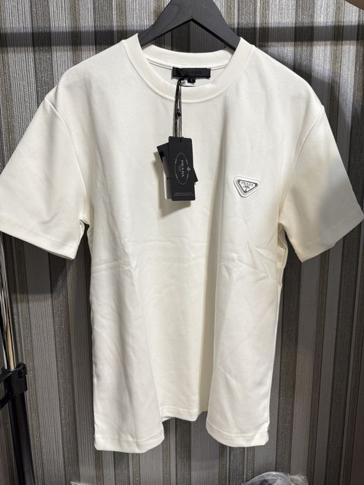 Compleu alb Prada premium.