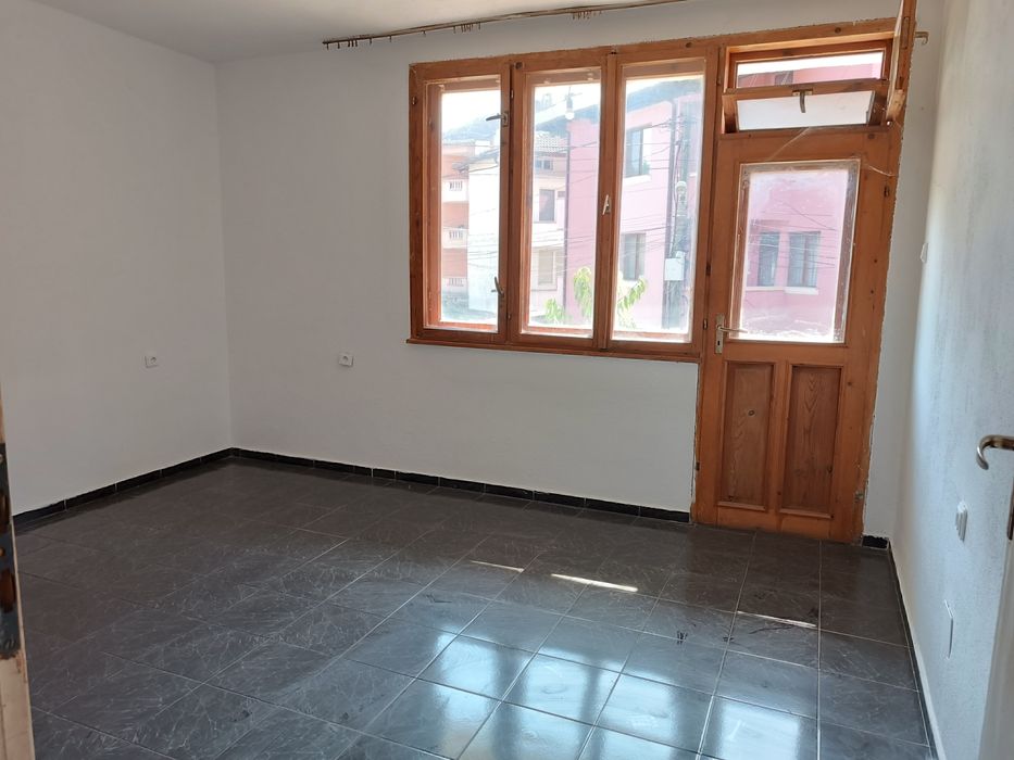 Продава се Къща в София, Лозенец - 300 кв.м за 600 €/кв.м - Снимка #4