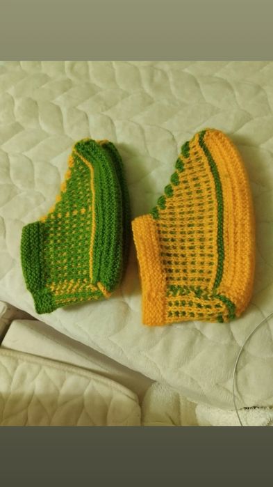 Вязаные следочки на заказ