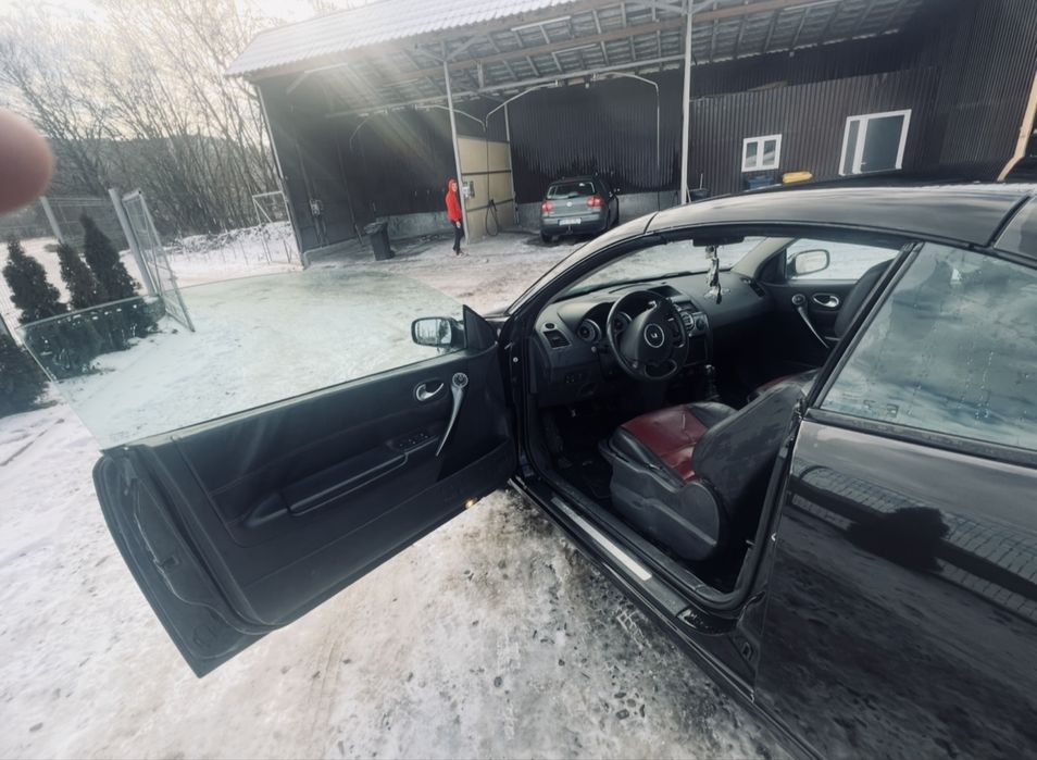 Renault megane cabrio , an de fabricatie 2005 motor 1. Vă 9tdi