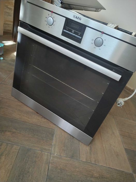 Фурна за вграждане и керамична плоча за вграждане