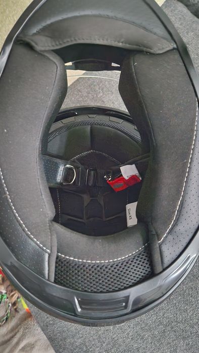 Каска модел Caberg Avalon.