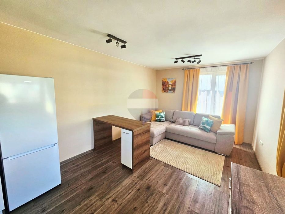 Продава се Двустаен апартамент в Варна, Победа - 71 кв.м за 2747 €/кв.м - Снимка #2