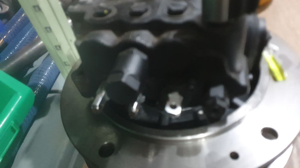 Distribuitor jcb 3cx 4cx sau 5cx