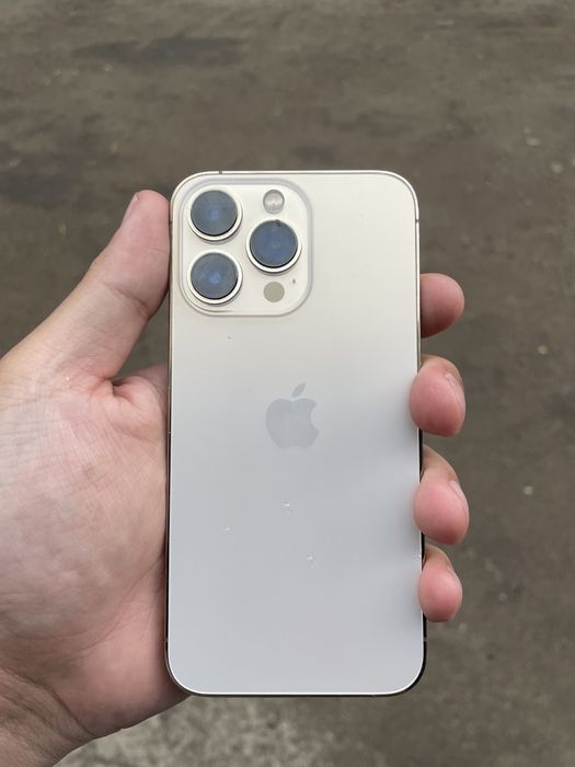 Продам Iphone 13 pro
