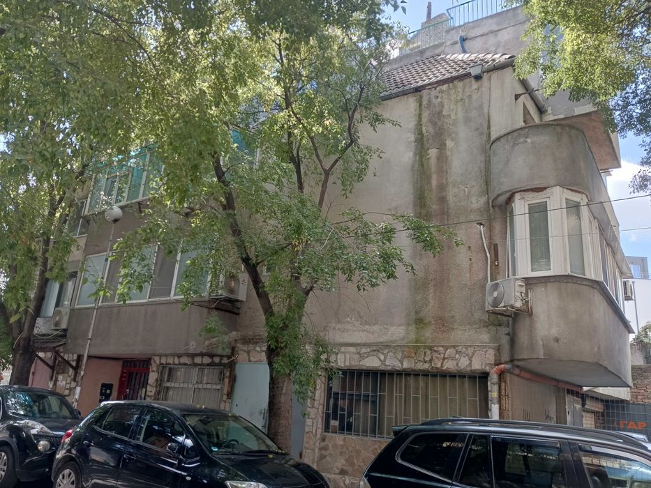 Продавам апартамент