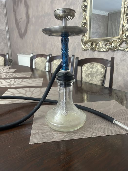 narghilea Moze Breez Two Wavy Blue, într-o stare foarte bună.