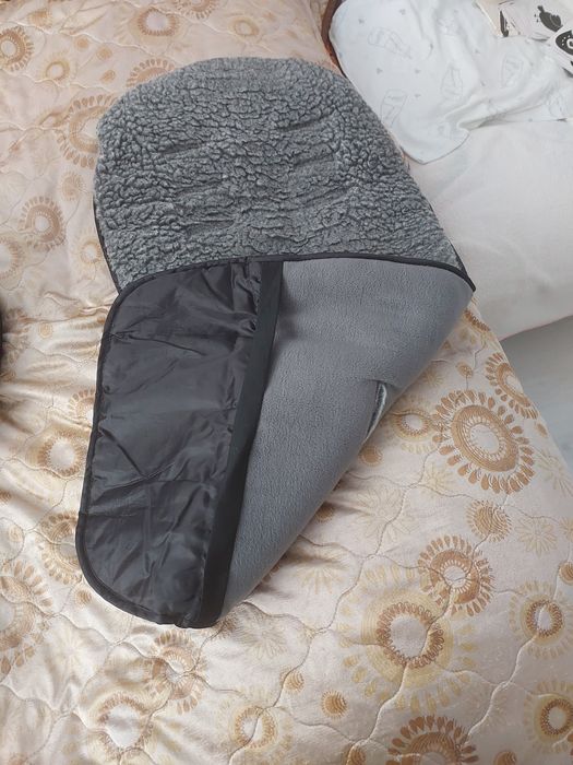 Продам тёплый матрасик на коляску