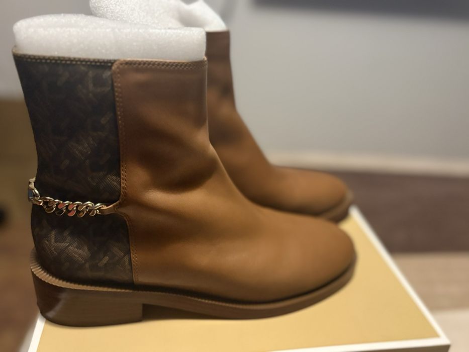 Боти Michael Kors