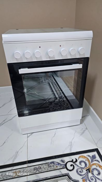 Продам газовую плиту ,фирма Hansa