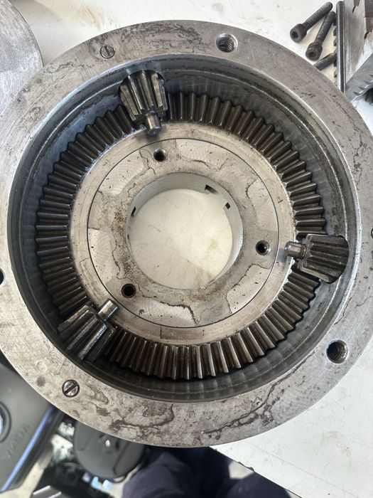 Universal strung 250 mm din fier - Made in Romania