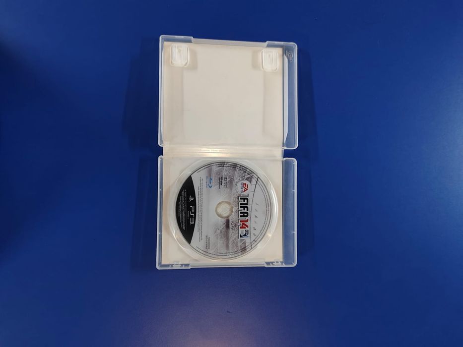 Игра Фифа 14 на плейстейшн