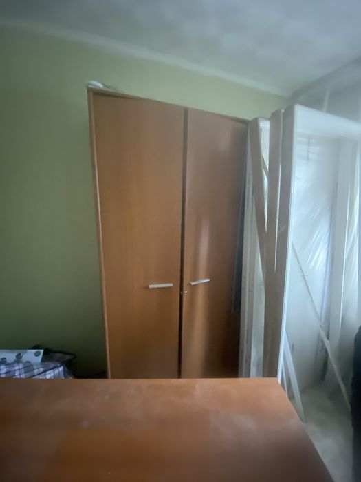 Шкаф,стол деревянные