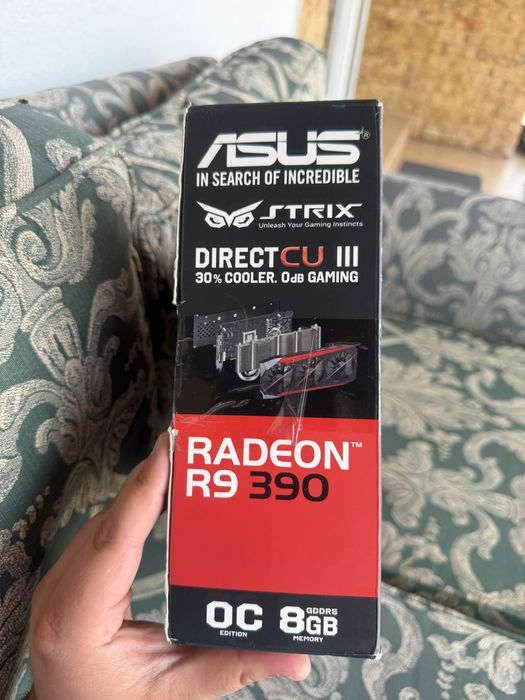 ASUS ROG STRIX Radeon R9 390 8GB GDDR5 – stare foarte bună
