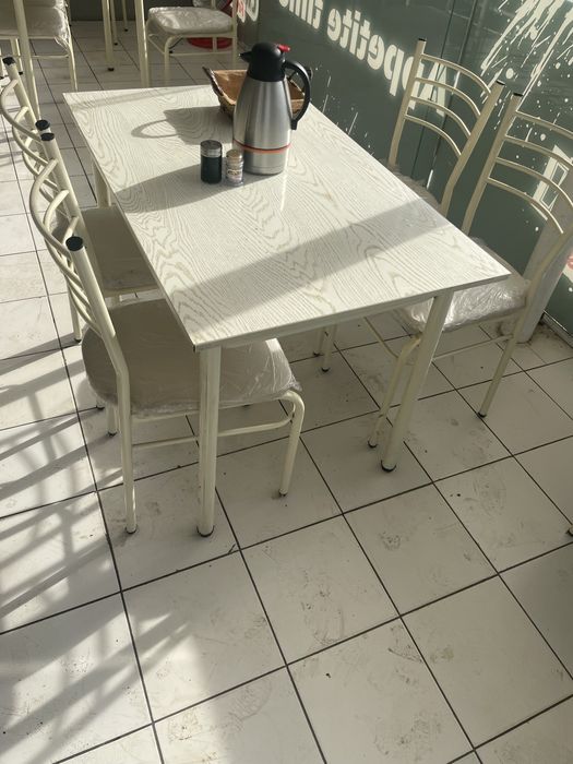 Stol6stul24ta zontik 1ta lagan,qoshiq,piyola,non soladigan,termiz