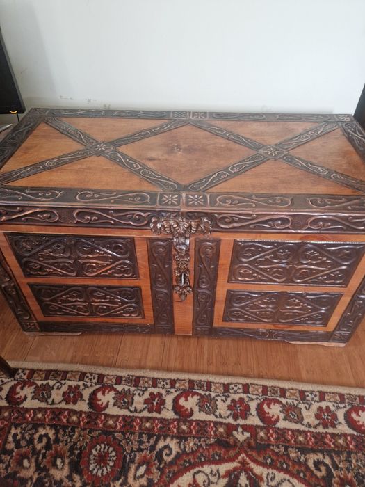 Сундук,   сандык