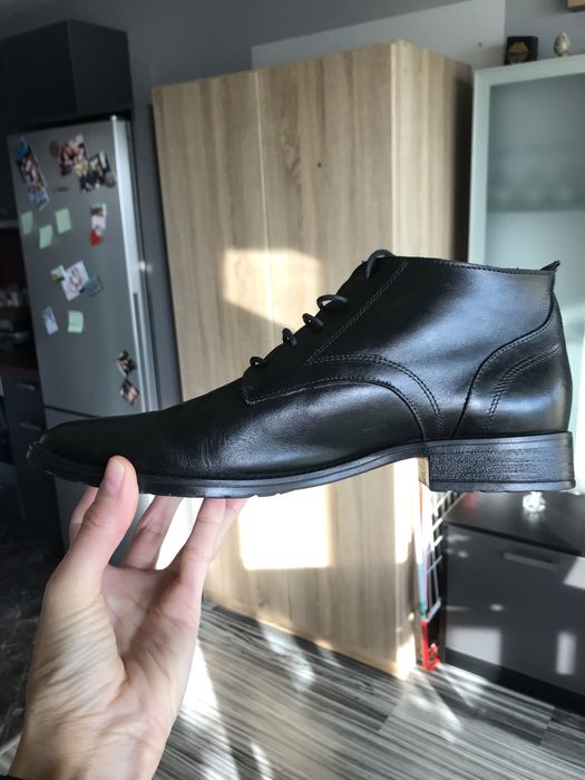 Различни модели обувки Бата