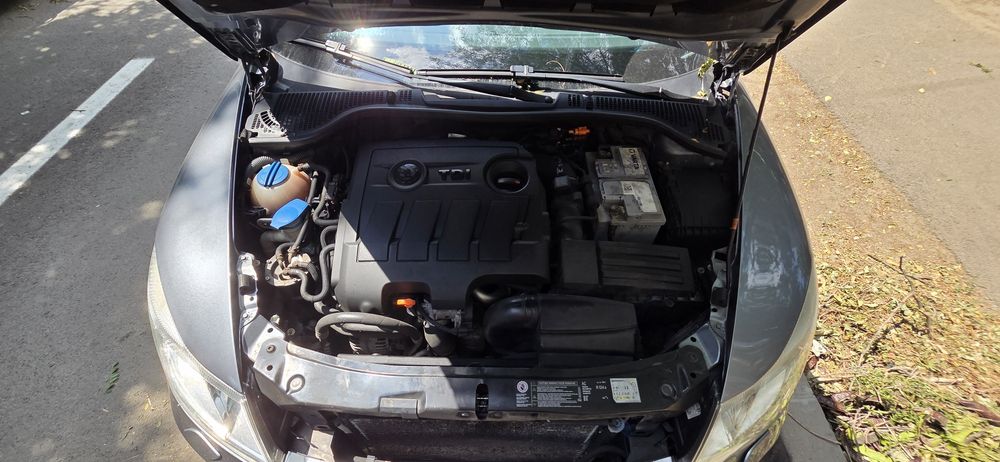 SKODA Octavia 2012 — imagine 2