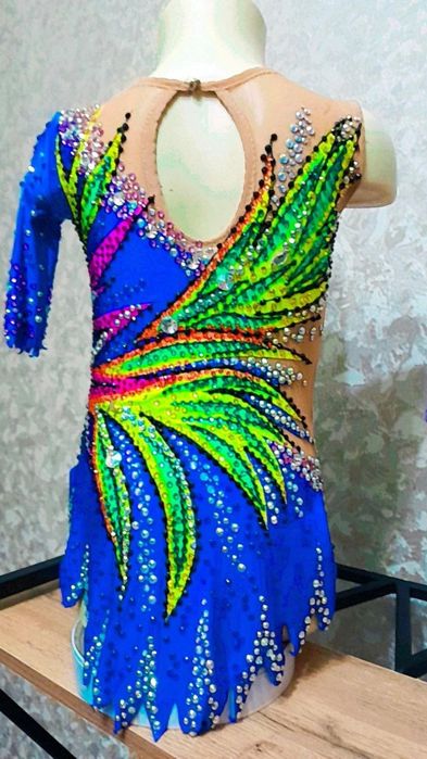 Б.у купальник  в хорошем состоянии. На 7'8лет