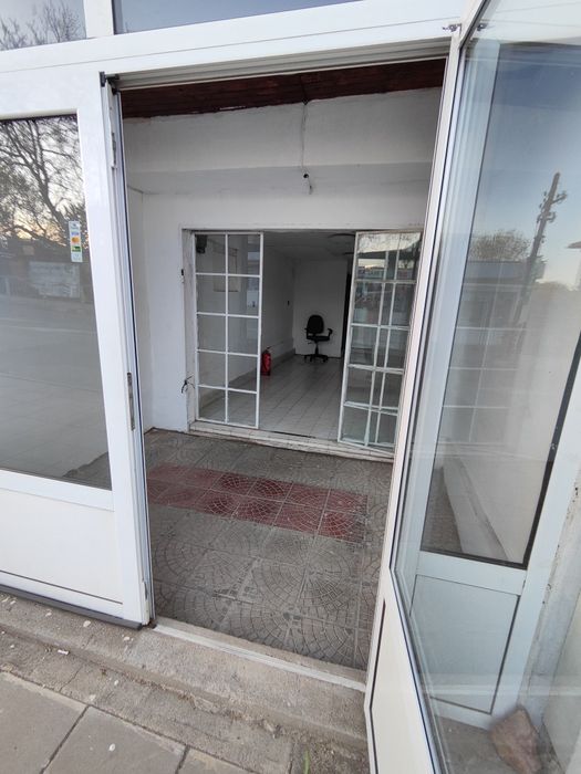 Дава се под наем магазин в град Радомир